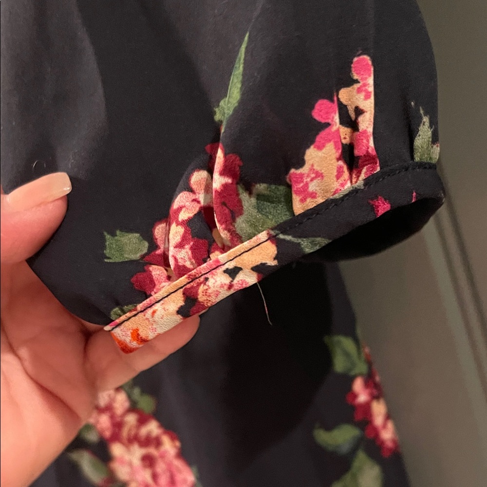 Skies Are Blue Black Floral Blouse - Picture 5 of 6
